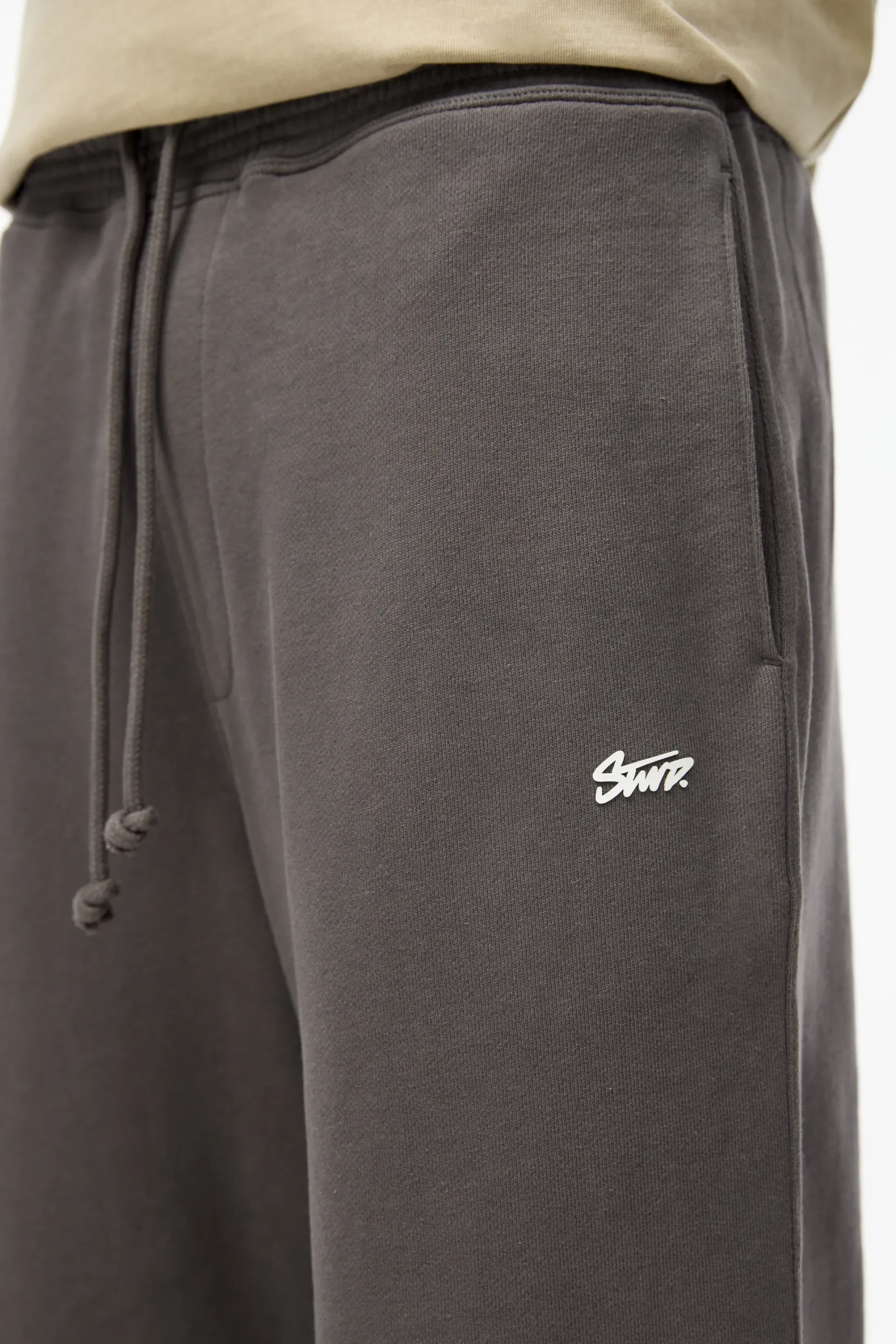 STWD tracksuit bottoms antrechit - Image 3
